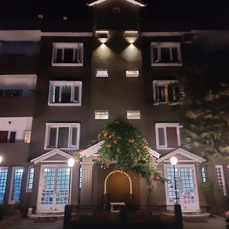 Hotel Royal Chamba  Esterno foto