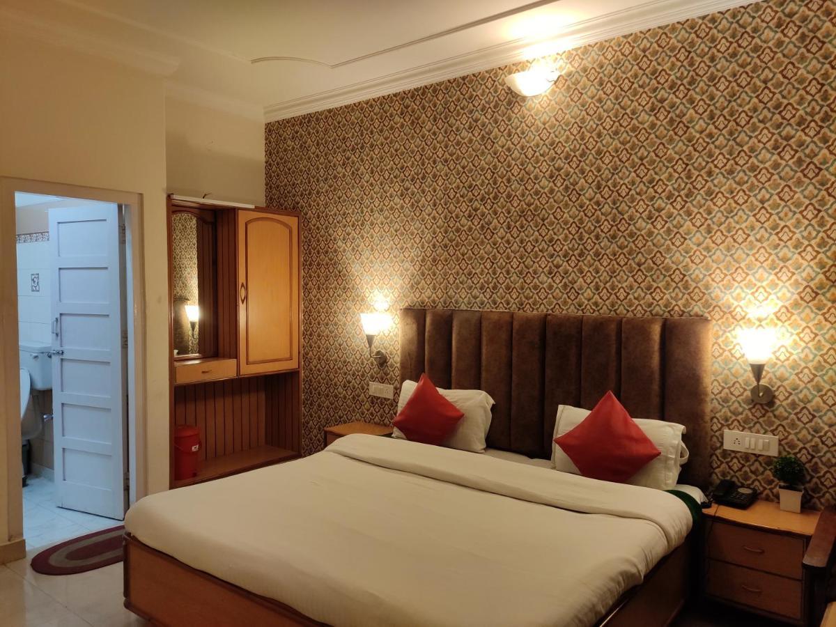 Hotel Royal Chamba  Esterno foto