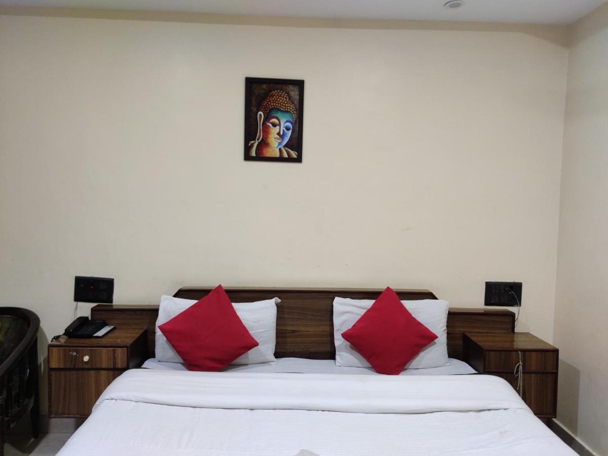 Hotel Royal Chamba  Esterno foto