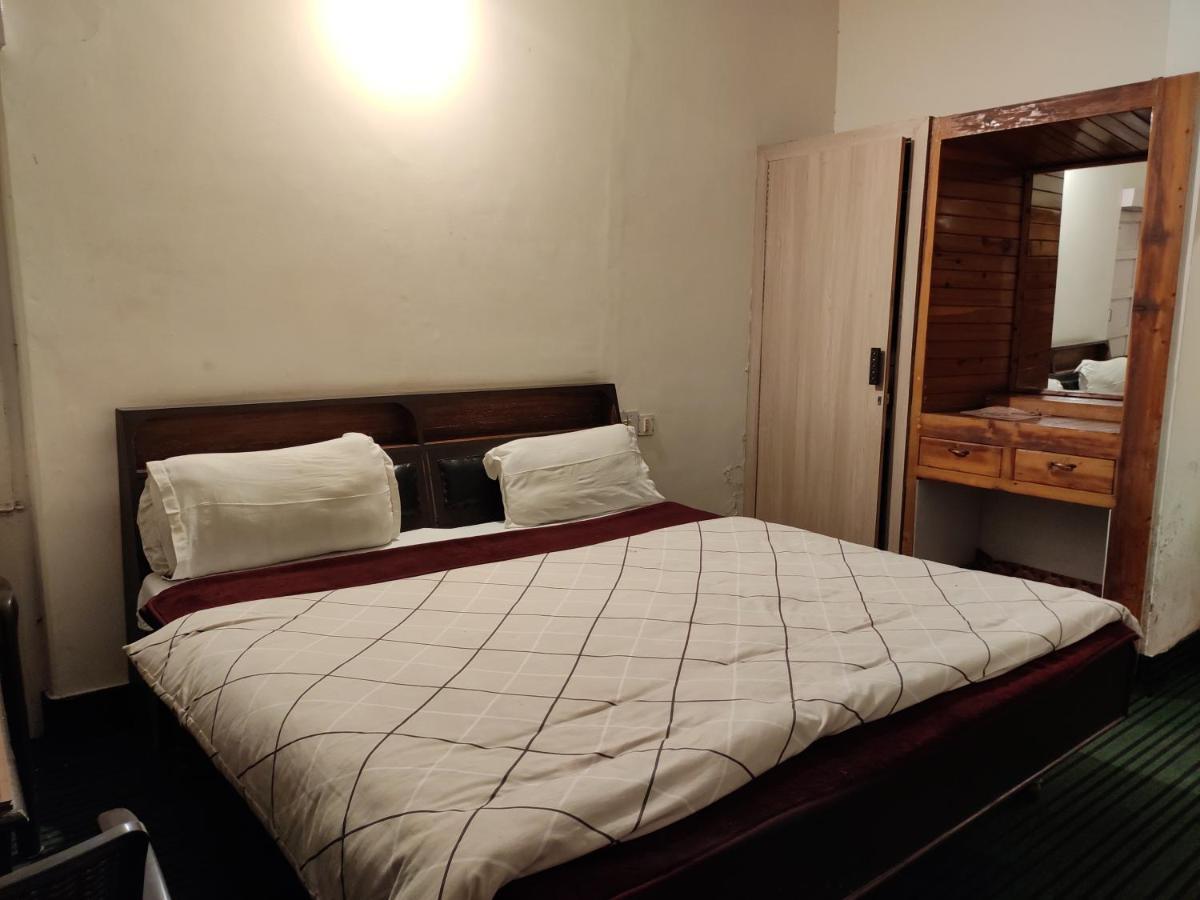 Hotel Royal Chamba  Esterno foto